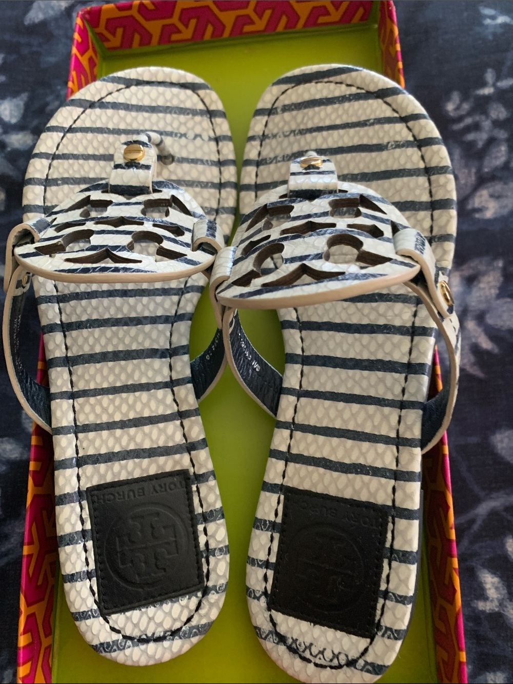 Tory Burch White and Navy Logo-Striped Leather Sandal Strap. Minor creases. EUC